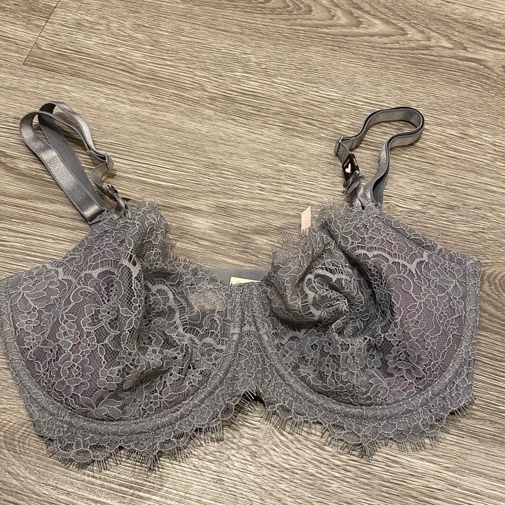 Victoria’s Secret 34ddd dream angels push-up without padding